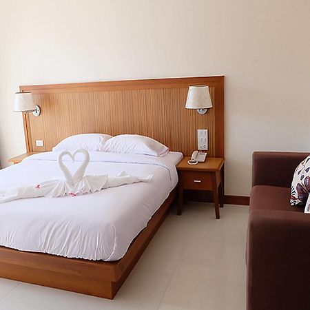 D Hotel Pattaya Exterior photo