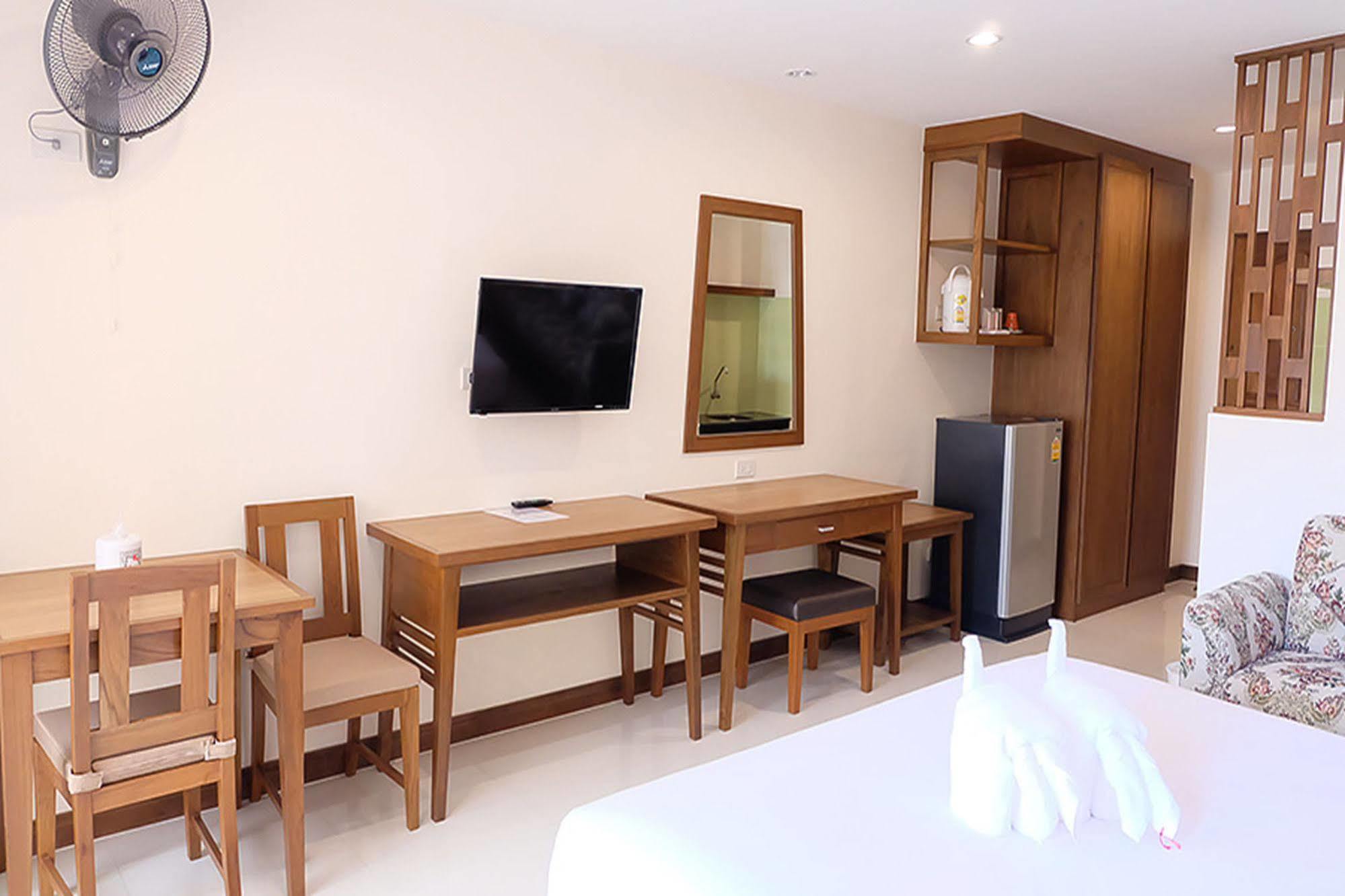 D Hotel Pattaya Exterior photo
